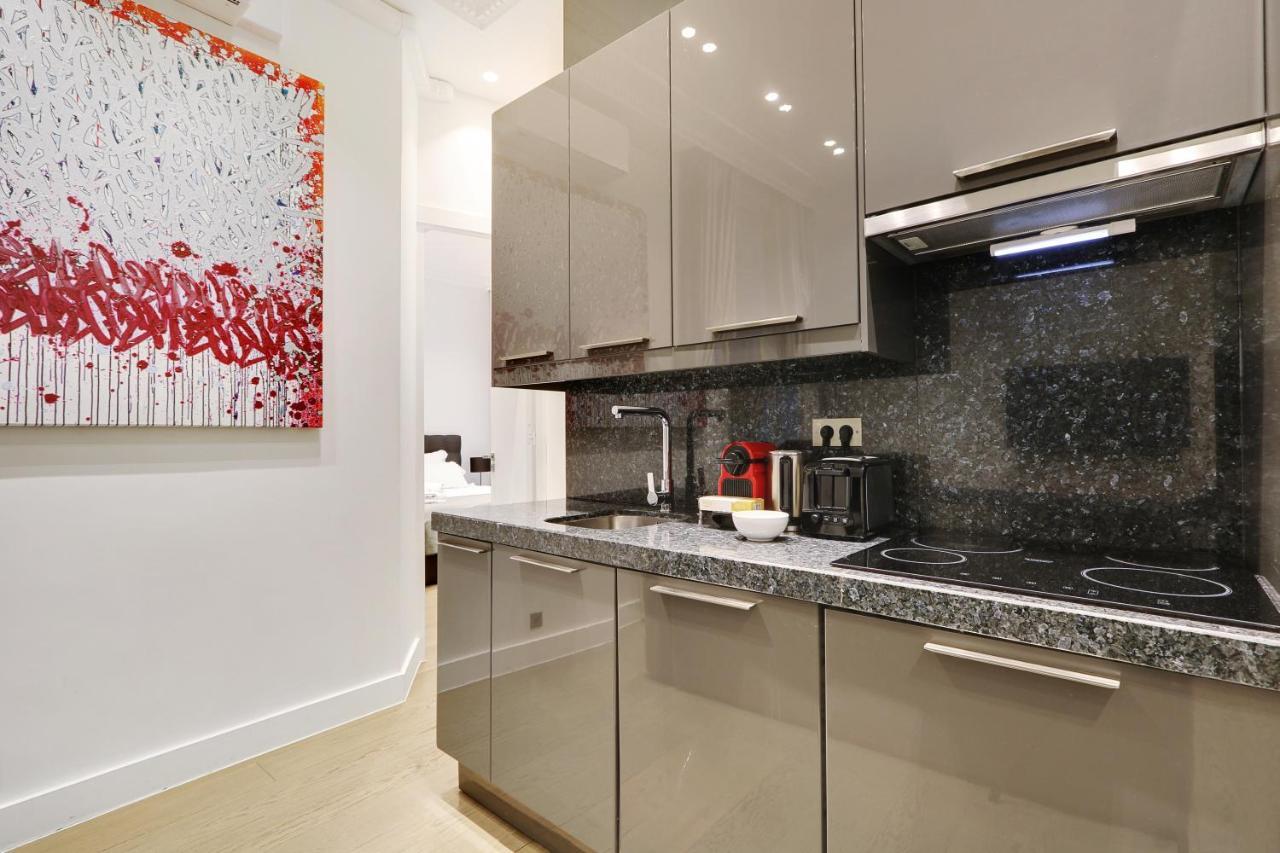 Pick A Flat'S Apartment In Triangle D'Or - Pierre 1Er De Serbie Paris Exterior photo